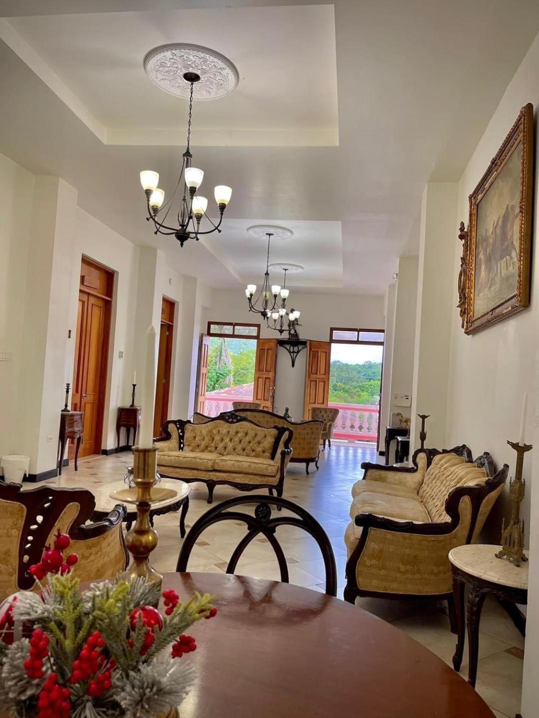 Hotel Libertad Lares Екстер'єр фото
